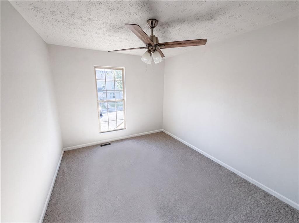 3 bedroom, 3 bathroom, 1,552 sq ft townhouse under contract at 7202 Gotland Street, Union City, GA 30291 — photo 10