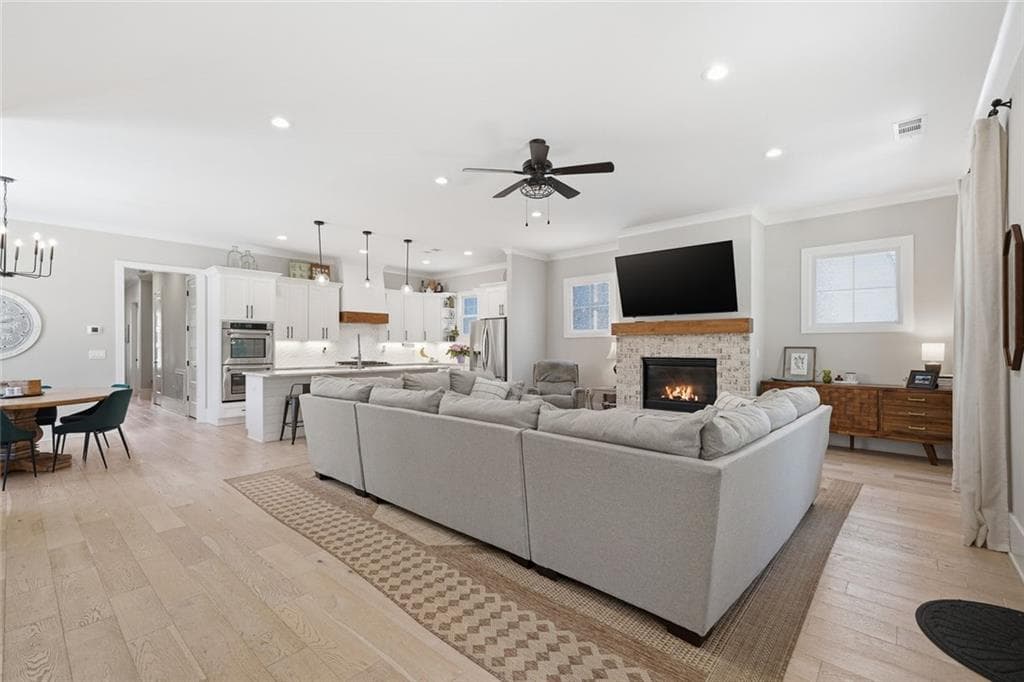 5 bedroom, 5 bathroom, 3,200 sq ft single family residence for sale at 190 Chestnut Street, Ball Ground, GA 30107 — photo 7