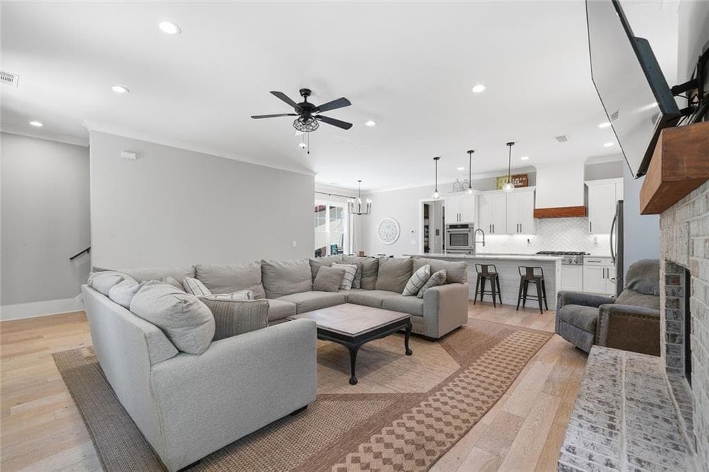 5 bedroom, 5 bathroom, 3,200 sq ft single family residence for sale at 190 Chestnut Street, Ball Ground, GA 30107 — photo 4