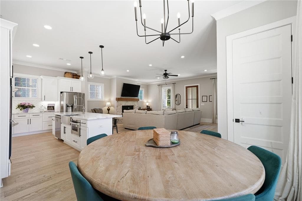 5 bedroom, 5 bathroom, 3,200 sq ft single family residence for sale at 190 Chestnut Street, Ball Ground, GA 30107 — photo 5