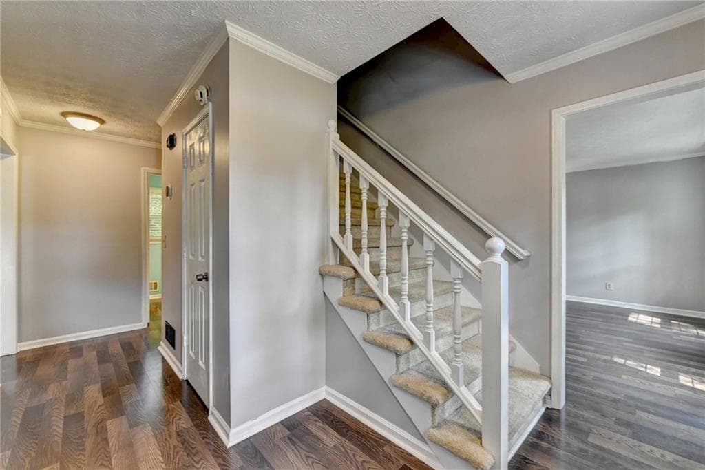 3 bedroom, 3 bathroom, 2,335 sq ft single family residence for sale at 2591 Bechers Brook, Lawrenceville, GA 30043 — photo 2