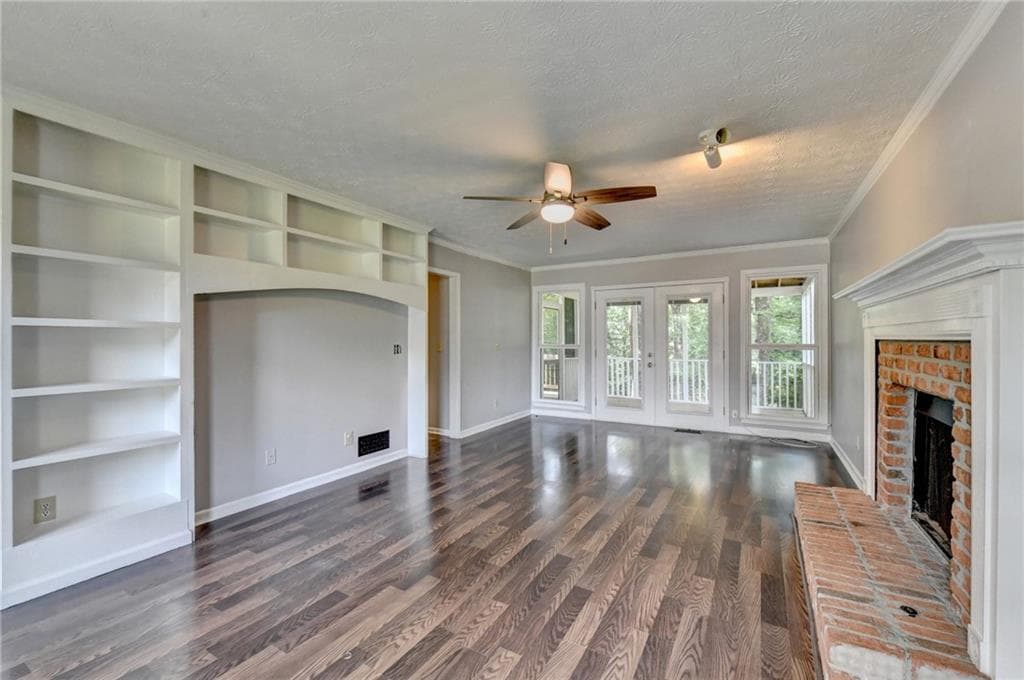 3 bedroom, 3 bathroom, 2,335 sq ft single family residence for sale at 2591 Bechers Brook, Lawrenceville, GA 30043 — photo 3