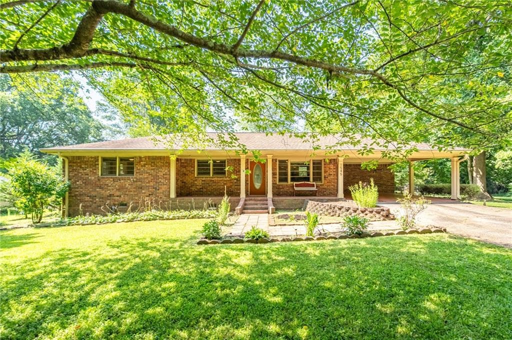 3 bedroom, 2 bathroom, 1,299 sq ft single family residence sold at 1545 Virginia Place, Austell, GA 30168