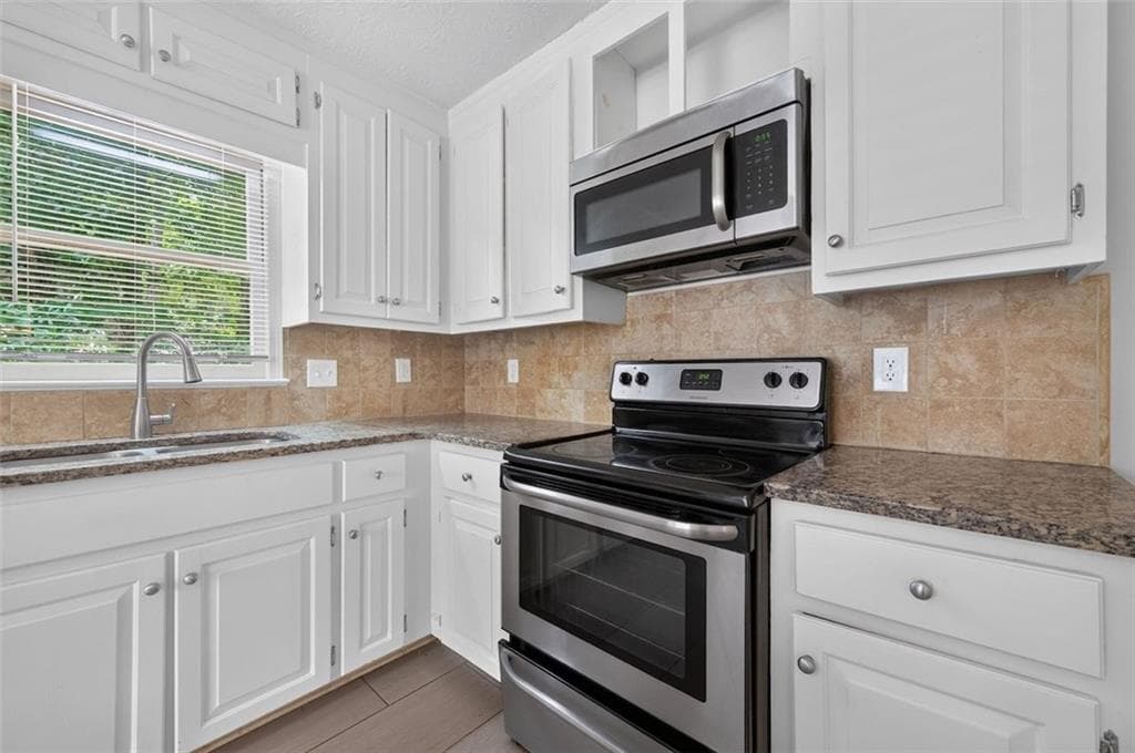 4 bedroom, 4 bathroom, 2,346 sq ft single family residence under contract at 1675 Longwood Drive, Marietta, GA 30008 — photo 5
