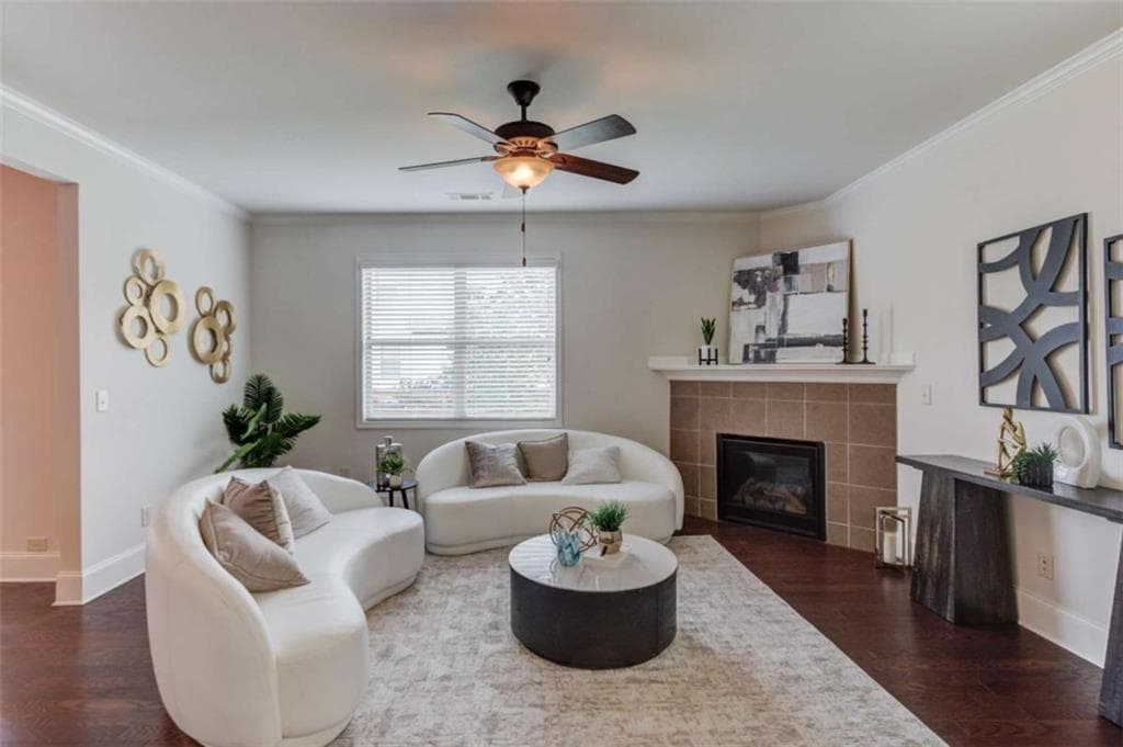 3 bedroom, 3 bathroom, 2,146 sq ft single family residence for sale at 6907 Trailing Ivy Way, Flowery Branch, GA 30542 — photo 6
