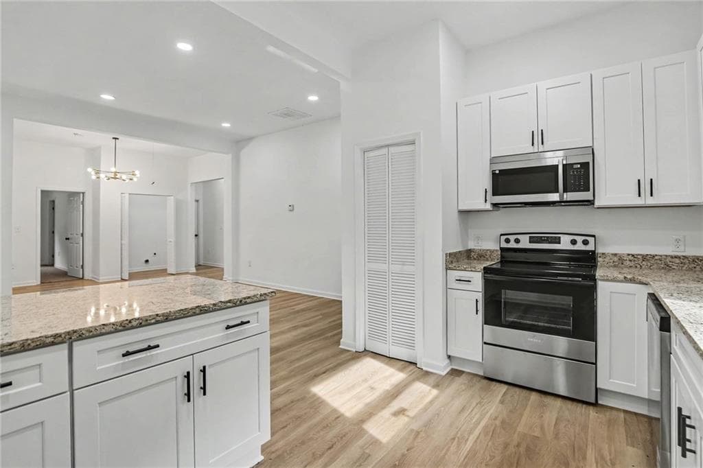 3 bedroom, 3 bathroom, 1,530 sq ft single family residence for sale at 4645 Gordon Street, Fairburn, GA 30213 — photo 4