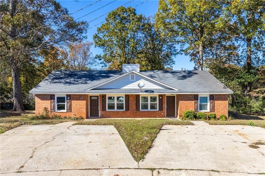 duplex for sale at 501 Timber Ridge Court, Lawrenceville, GA 30046