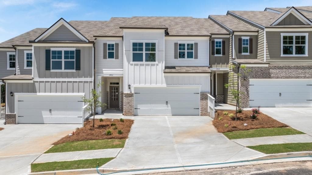 1801 Meadow Green Circle, Gainesville, GA 30501 — most recent listing photo
