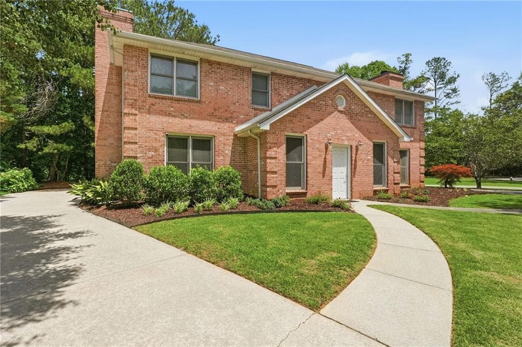 3 bedroom, 3 bathroom, 1,534 sq ft townhouse sold at 8865 Carroll Manor Drive, Sandy Springs, GA 30350