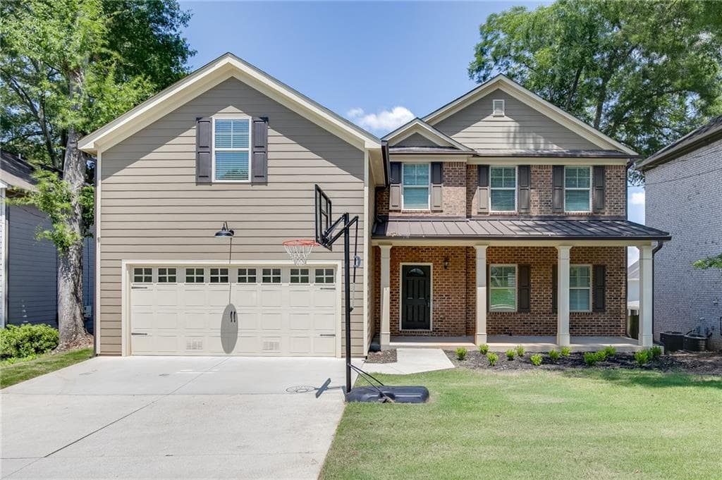 4 bedroom, 4 bathroom, 2,800 sq ft single family residence for sale at 440 S Alexander Street, Buford, GA 30518