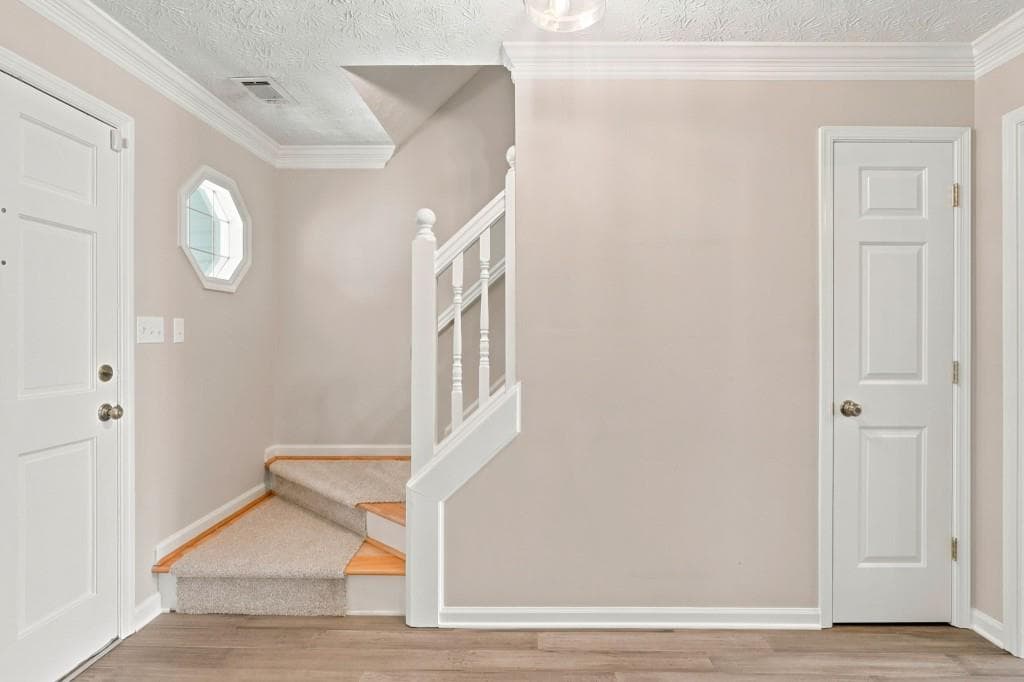 4 bedroom, 3 bathroom, 2,332 sq ft single family residence under contract at 1303 Partridge Way, Marietta, GA 30062 — photo 6