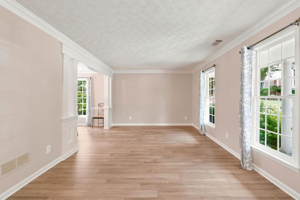 4 bedroom, 3 bathroom, 2,332 sq ft single family residence under contract at 1303 Partridge Way, Marietta, GA 30062 — photo 7