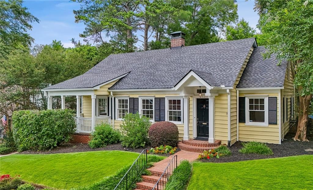 3 bedroom, 3 bathroom, 2,357 sq ft single family residence under contract at 1721 Flagler Avenue, Atlanta, GA 30309 — photo 3