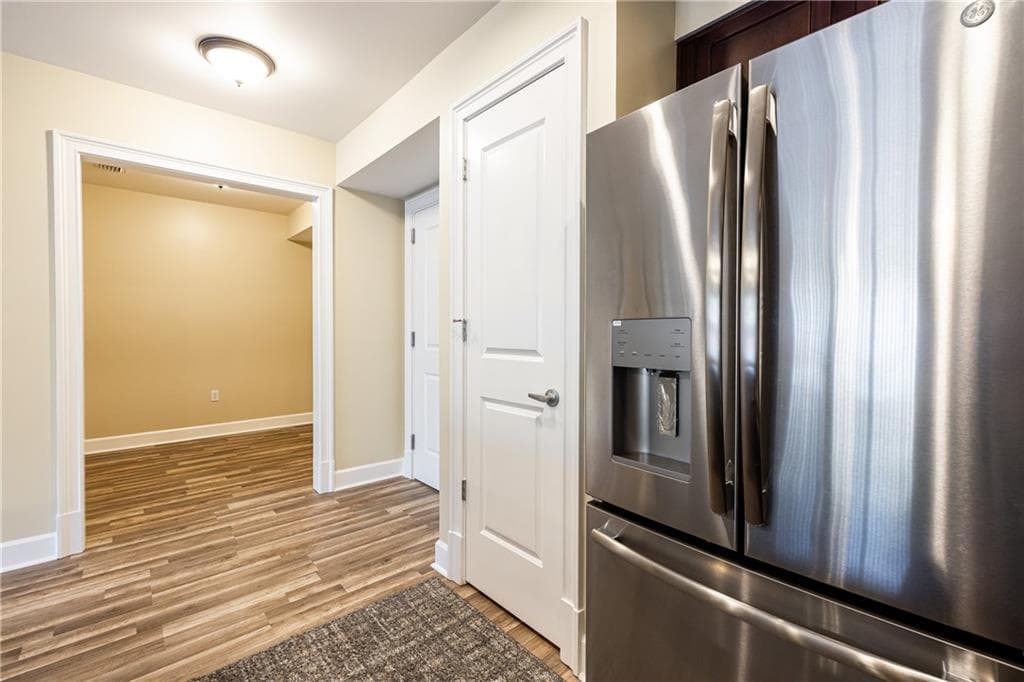 1 bedroom, 1 bathroom, 950 sq ft condominium for sale at 200 River Vista Drive 506, Atlanta, GA 30339 — photo 6