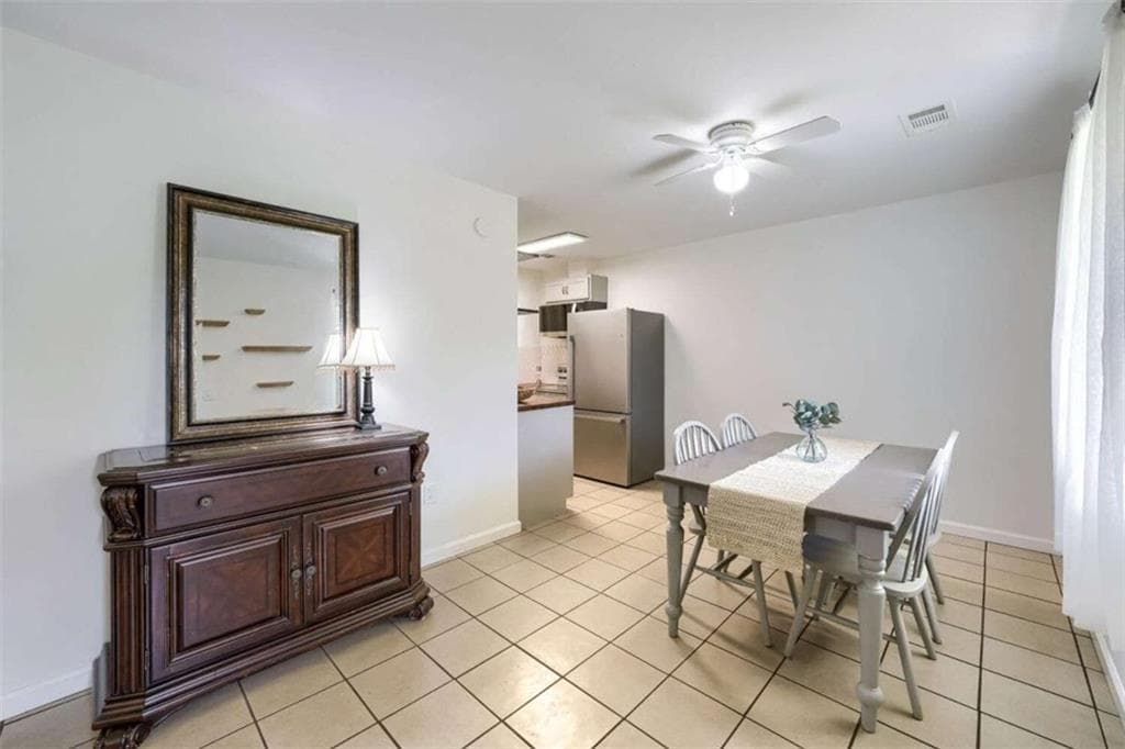 2 bedroom, 1 bathroom, 768 sq ft single family residence under contract at 5765 Crow Drive, Cumming, GA 30041 — photo 6