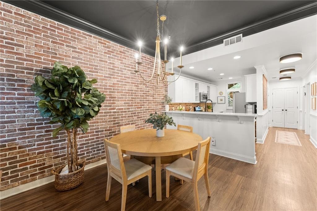 2 bedroom, 2 bathroom, 1,293 sq ft condominium for sale at 812 Creek View Lane, Roswell, GA 30075 — photo 4