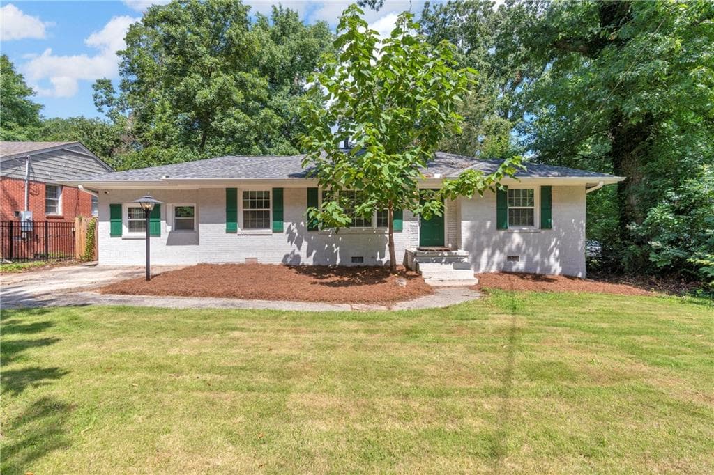 3 bedroom, 2 bathroom, 1,527 sq ft single family residence for sale at 1145 Fayetteville Road, Atlanta, GA 30316