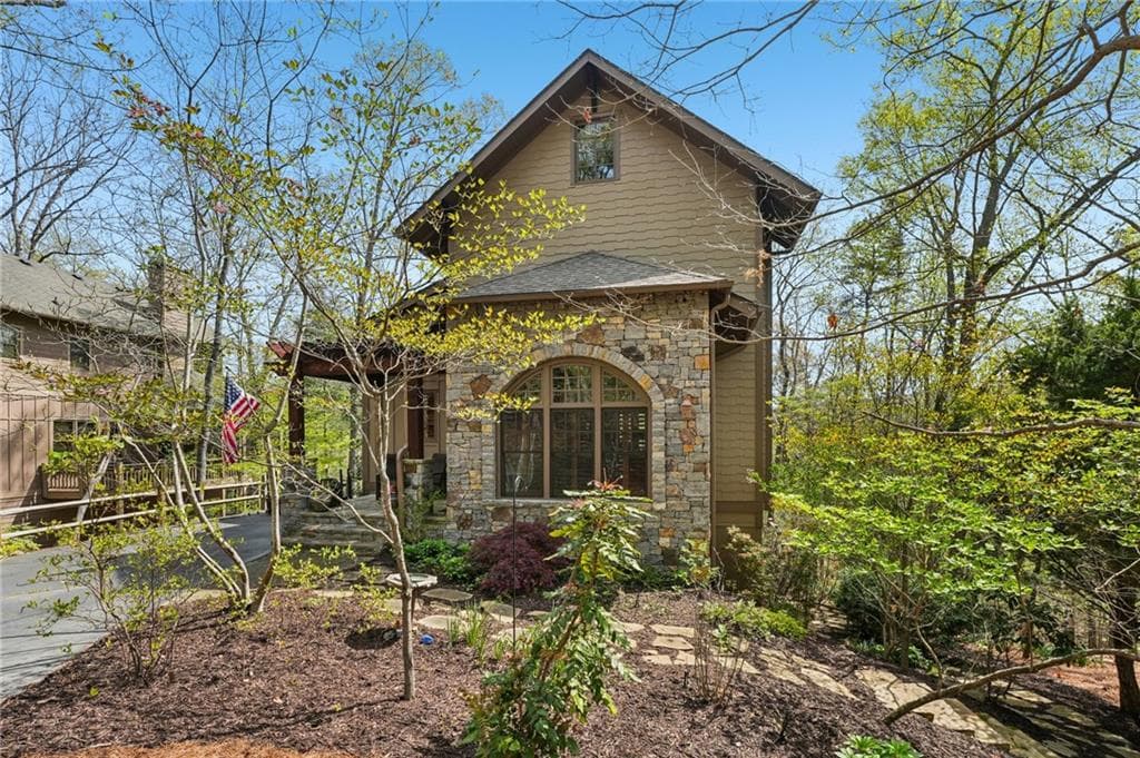 3 bedroom, 4 bathroom, 3,322 sq ft single family residence for sale at 63 Choctaw Ridge, Big Canoe, GA 30143 — photo 4