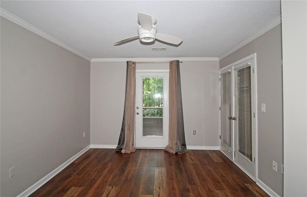 1 bedroom, 1 bathroom, 816 sq ft condominium for sale at 1106 Highland Bluff Drive 106, Atlanta, GA 30339 — photo 10