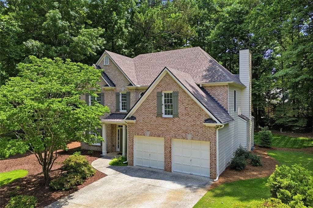 4 bedroom, 3 bathroom, 2,443 sq ft single family residence under contract at 6795 Fox Creek Drive, Cumming, GA 30040 — photo 3