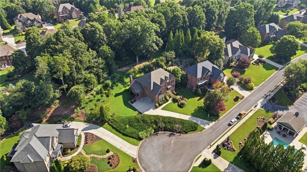 5 bedroom, 4 bathroom, 4,744 sq ft single family residence under contract at 5850 Cool Springs Drive, Cumming, GA 30040 — photo 6