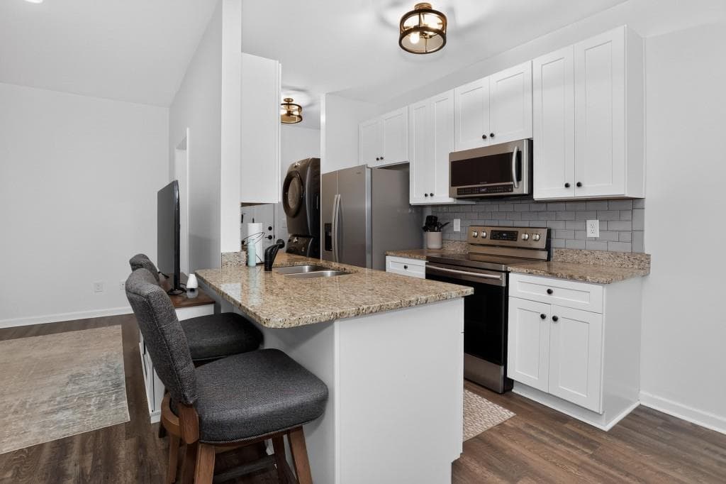 3 bedroom, 2 bathroom, 1,352 sq ft townhouse for sale at 198 Towne Villas Drive, Jasper, GA 30143 — photo 9
