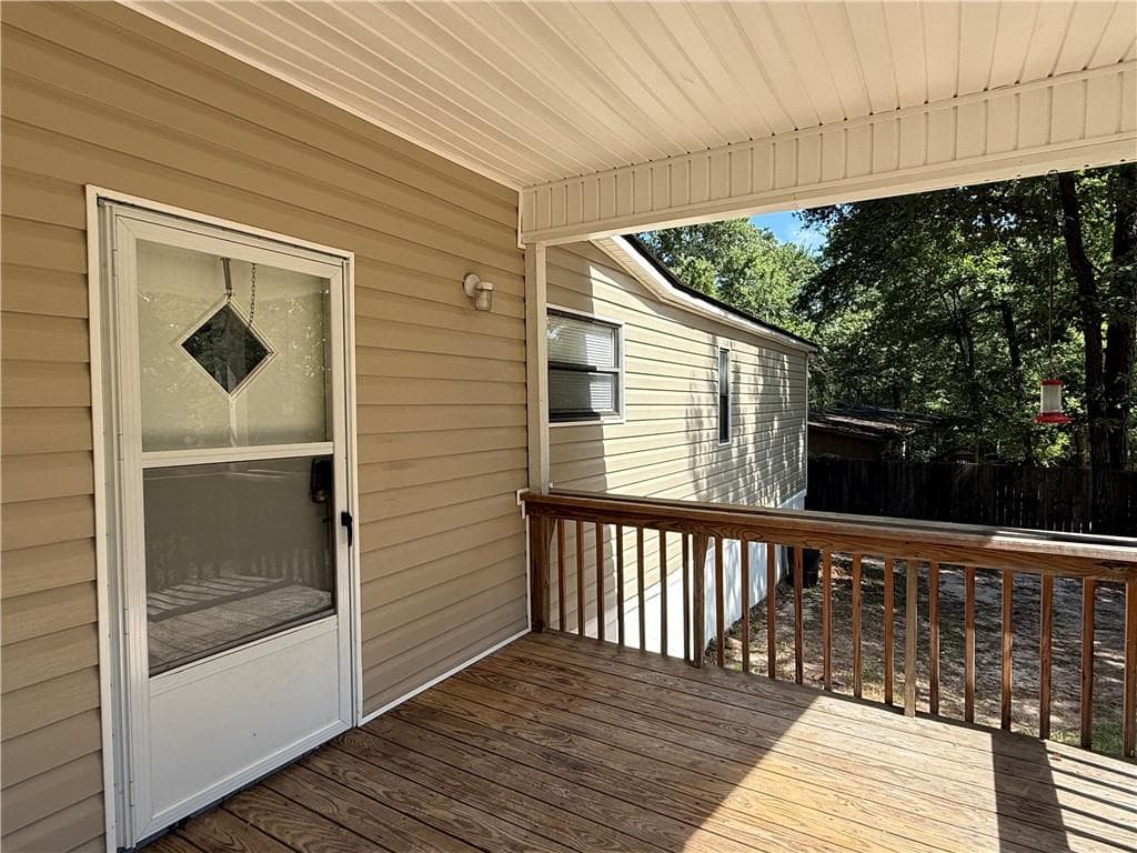 3 bedroom, 2 bathroom, 1,782 sq ft single family residence under contract at 143 Whitley Drive, Warner Robins, GA 31093 — photo 3