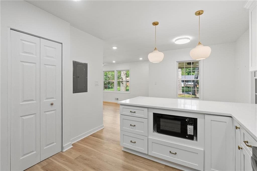 3 bedroom, 2 bathroom, 1,080 sq ft single family residence under contract at 1979 Creekside Court, Decatur, GA 30032 — photo 10