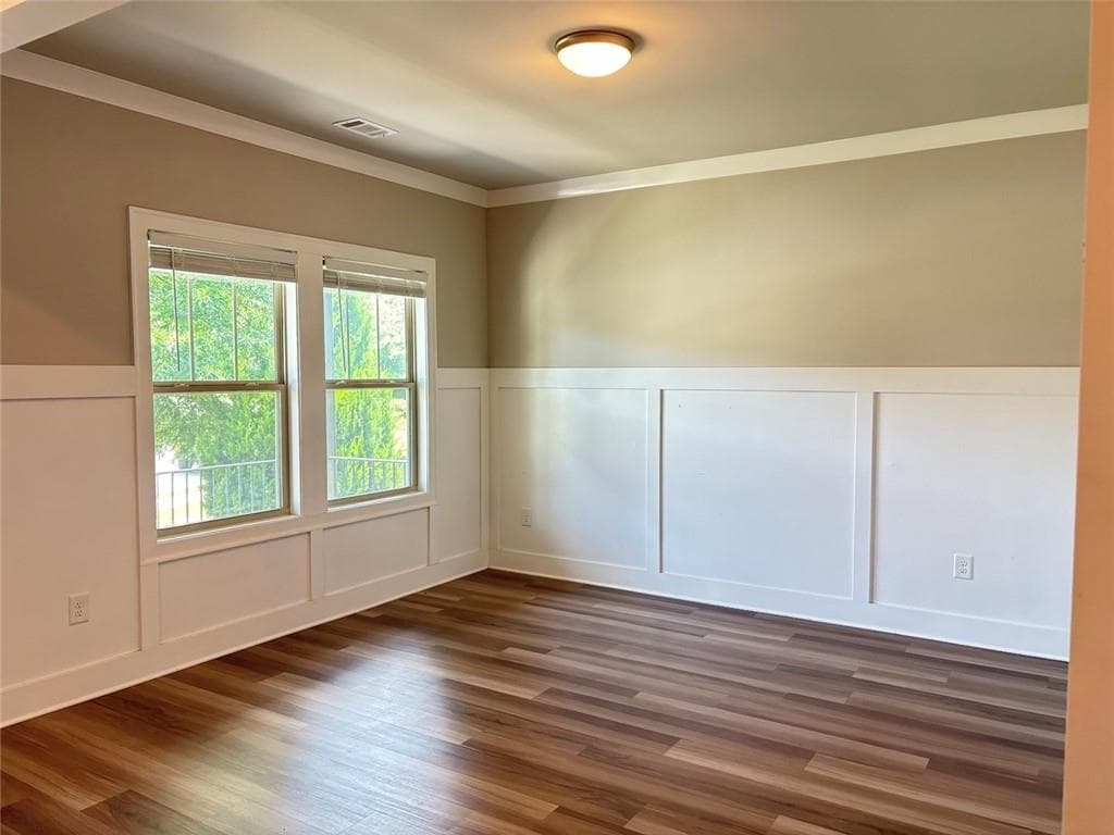 4 bedroom, 3 bathroom, 2,513 sq ft single family residence for rent at 5800 Arbor Green Circle, Buford, GA 30518 for $2,600 a month — photo 3