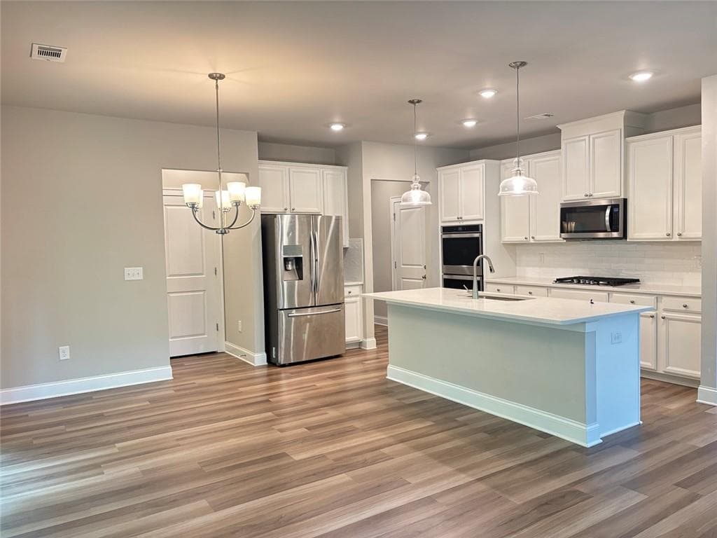 4 bedroom, 3 bathroom, 2,513 sq ft single family residence for rent at 5800 Arbor Green Circle, Buford, GA 30518 for $2,600 a month — photo 5