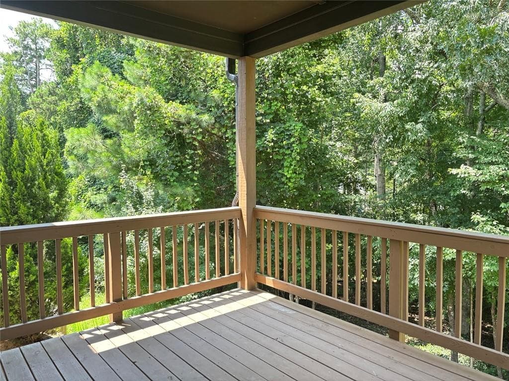 4 bedroom, 3 bathroom, 2,513 sq ft single family residence for rent at 5800 Arbor Green Circle, Buford, GA 30518 for $2,600 a month — photo 10