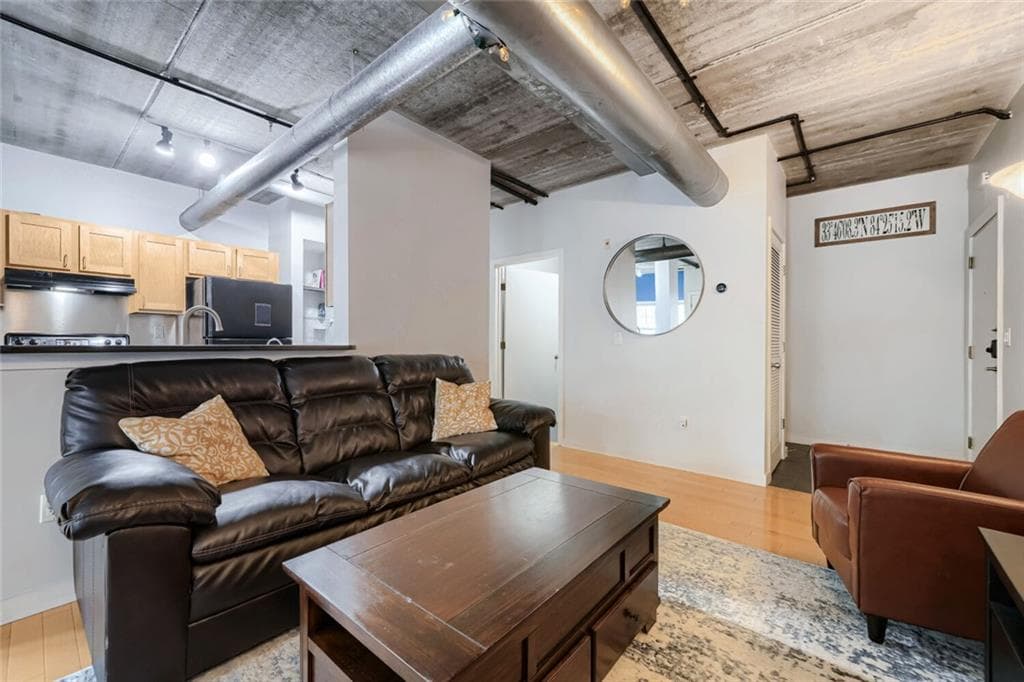 2 bedroom, 2 bathroom, 1,181 sq ft condominium for rent at 800 Peachtree Street 1419, Atlanta, GA 30308 for $2,700 a month — photo 3