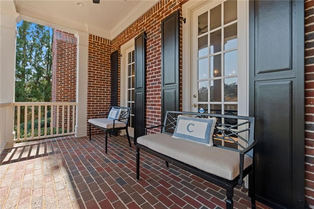 5 bedroom, 7 bathroom, 8,377 sq ft single family residence under contract at 517 Gramercy Drive, Marietta, GA 30068 — photo 9