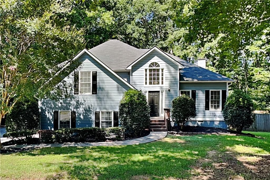 3 bedroom, 3 bathroom, 1,861 sq ft single family residence for rent at 3215 Aintree Chase, Cumming, GA 30028 for $2,340 a month — photo 1 of 21
