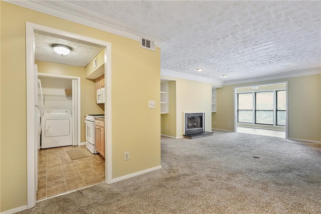 1 bedroom, 1 bathroom, 1,002 sq ft condominium for sale at 1014 Dunbar Drive, Atlanta, GA 30338 — photo 7