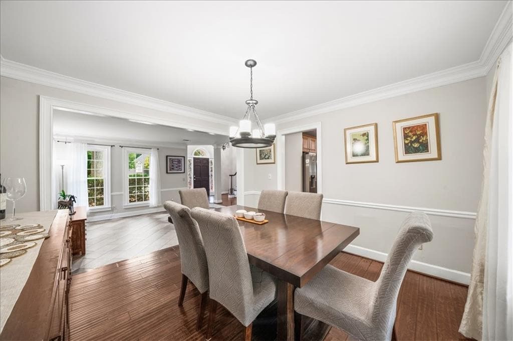 4 bedroom, 3 bathroom, 2,224 sq ft single family residence under contract at 5265 N Hillbrooke Trace, Johns Creek, GA 30005 — photo 7