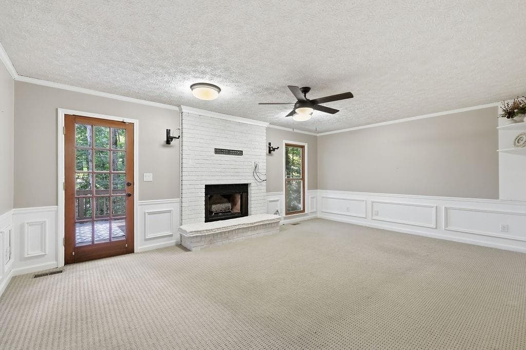 4 bedroom, 3 bathroom, 2,462 sq ft single family residence under contract at 3879 Winners Court, Marietta, GA 30062 — photo 10