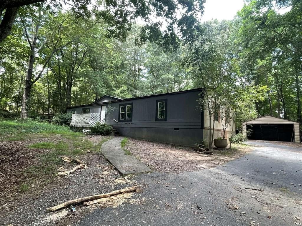 3 bedroom, 2 bathroom, 1,464 sq ft single family residence under contract at 9340 Meadowbrook Drive, Gainesville, GA 30506