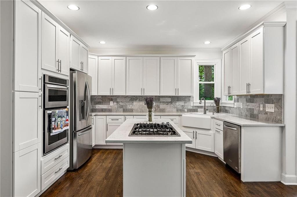 5 bedroom, 5 bathroom, 5,118 sq ft single family residence for sale at 796 Asheview Court, Marietta, GA 30068 — photo 8