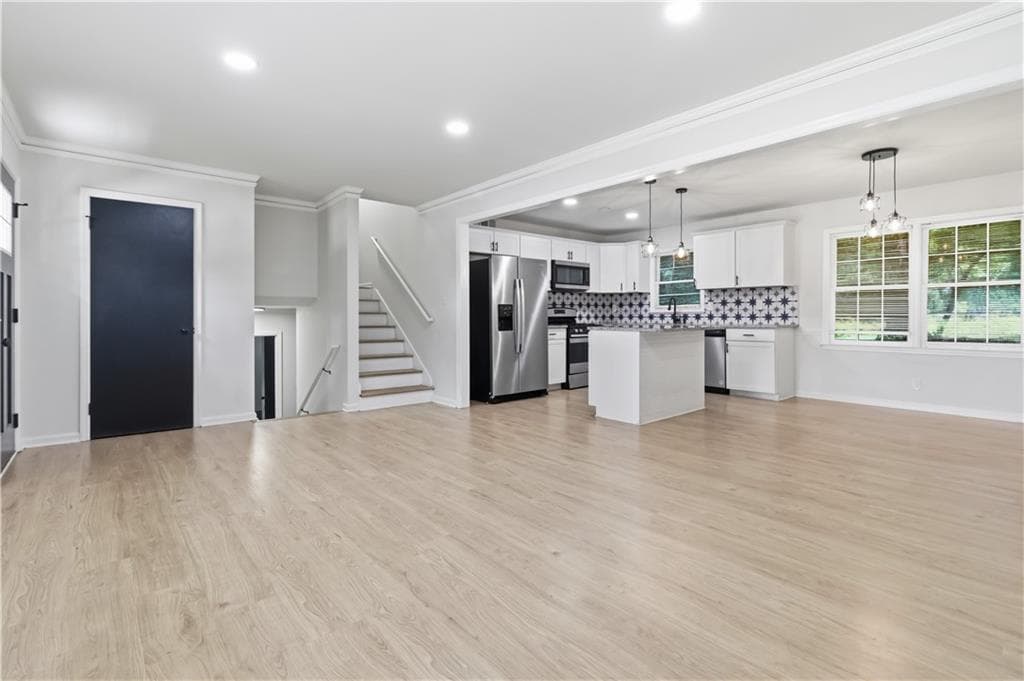 4 bedroom, 2 bathroom, 1,800 sq ft single family residence under contract at 2614 Bull Run Drive, Decatur, GA 30034 — photo 9