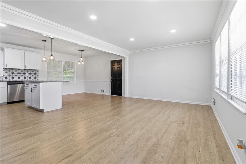 4 bedroom, 2 bathroom, 1,800 sq ft single family residence under contract at 2614 Bull Run Drive, Decatur, GA 30034 — photo 10
