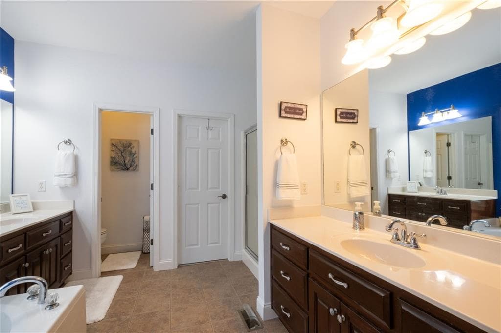 5 bedroom, 4 bathroom, 2,488 sq ft single family residence for sale at 4967 Reed Field Drive, Oakwood, GA 30566 — photo 10