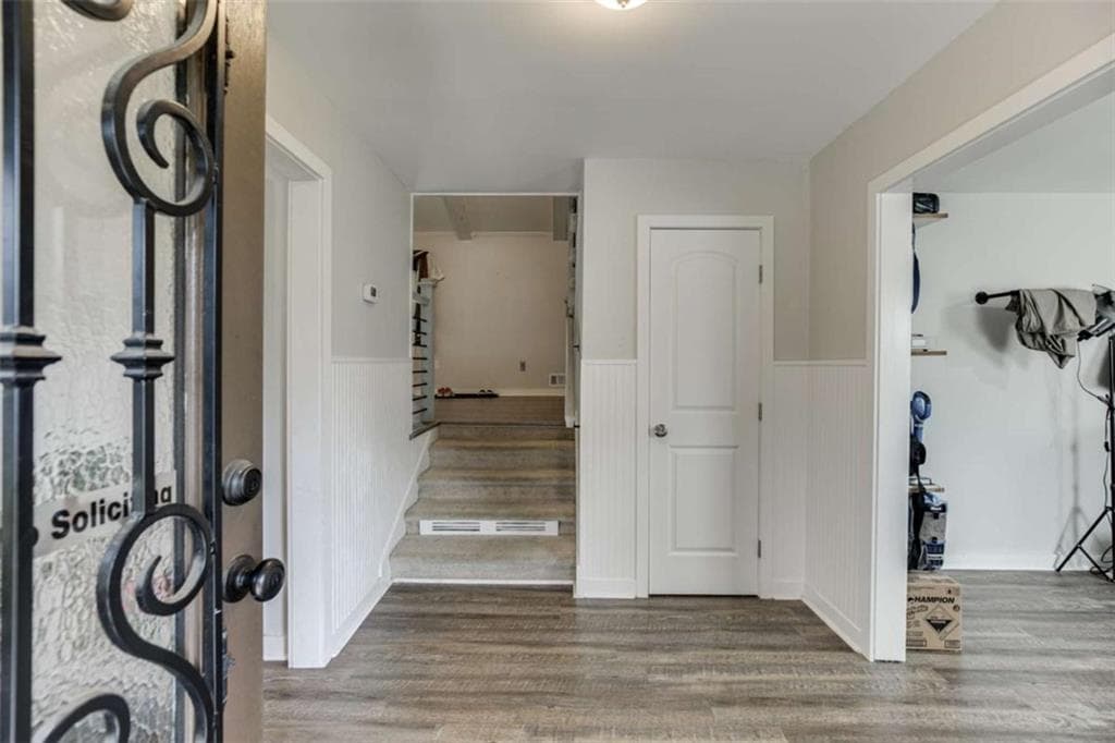 4 bedroom, 3 bathroom, 2,734 sq ft single family residence under contract at 3614 Revere Road, Atlanta, GA 30331 — photo 3