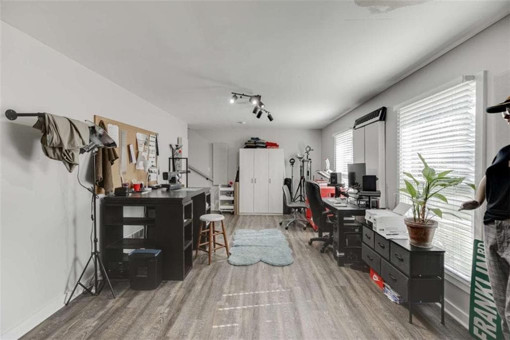 4 bedroom, 3 bathroom, 2,734 sq ft single family residence under contract at 3614 Revere Road, Atlanta, GA 30331 — photo 5
