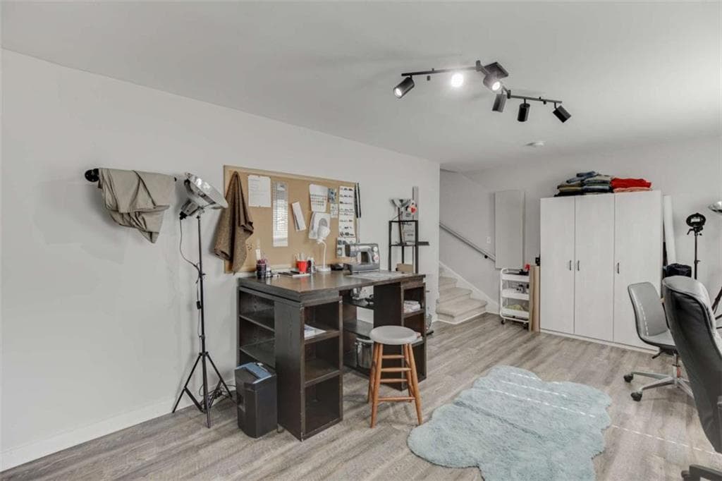 4 bedroom, 3 bathroom, 2,734 sq ft single family residence under contract at 3614 Revere Road, Atlanta, GA 30331 — photo 6