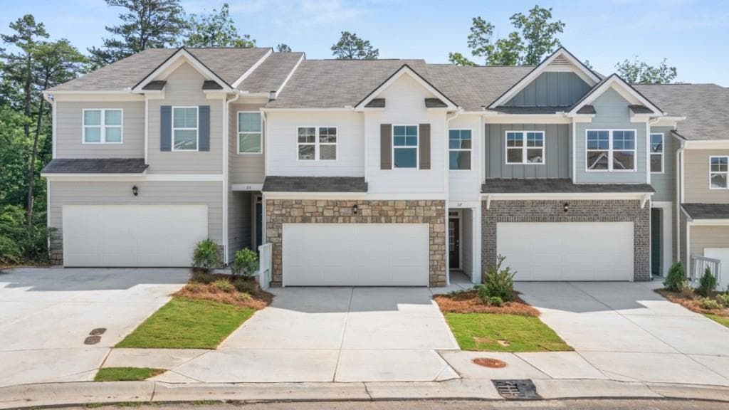 3 bedroom, 3 bathroom, 1,877 sq ft townhouse for sale at 37 Rustin Ridge, Dahlonega, GA 30533