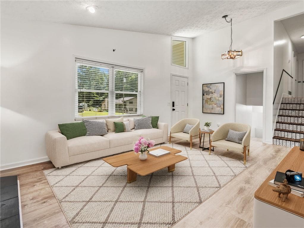 3 bedroom, 2 bathroom, 1,994 sq ft single family residence for sale at 4533 Cresant Lane, Douglasville, GA 30135 — photo 5