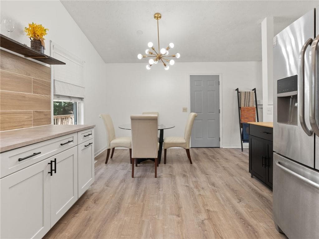 3 bedroom, 2 bathroom, 1,994 sq ft single family residence for sale at 4533 Cresant Lane, Douglasville, GA 30135 — photo 9