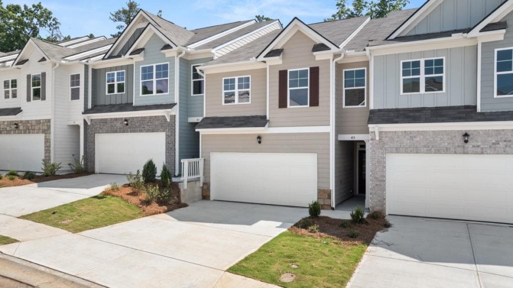 3 bedroom, 3 bathroom, 1,877 sq ft townhouse under contract at 45 Rustin Ridge, Dahlonega, GA 30533 — photo 2
