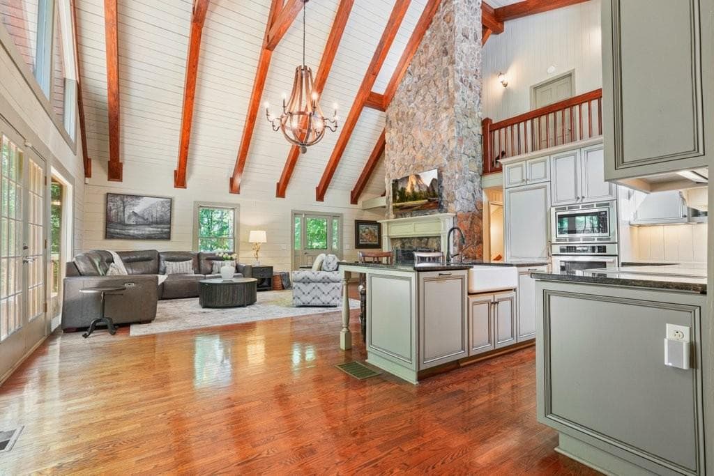 3 bedroom, 4 bathroom, 3,367 sq ft single family residence under contract at 1369 Kelly Mill Trace, Cumming, GA 30040 — photo 8